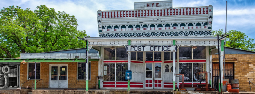 Texas Hill Country wineries in Hye Texas along the Highway 290 wine trail including Coordinates Vineyards